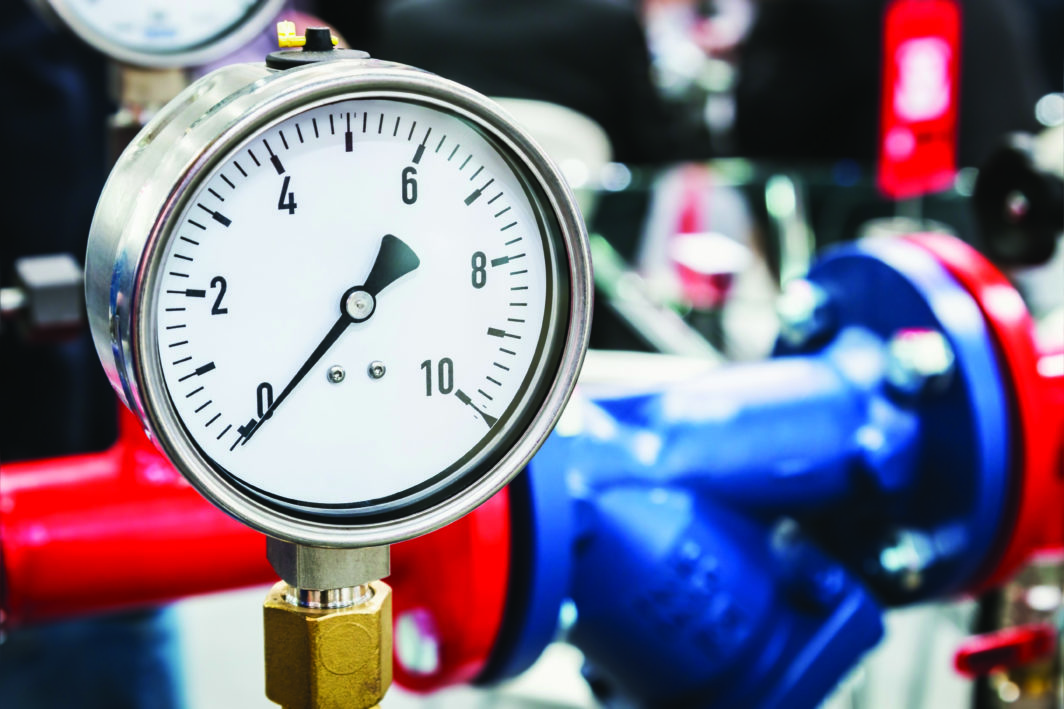 Manomètre de pression pour mesurer la pression installée dans les systèmes d'eau ou de gaz.